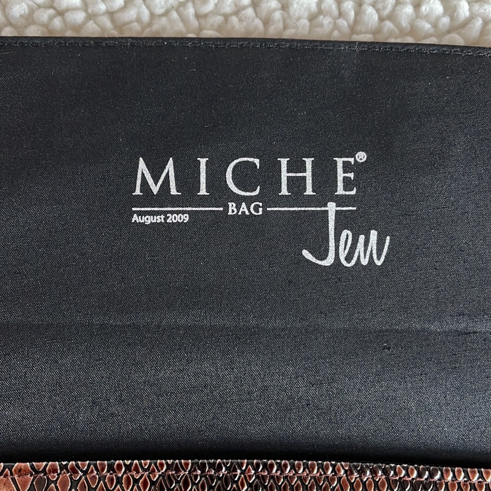 MICHE Classic Shell - Jen - Picture 3 of 4